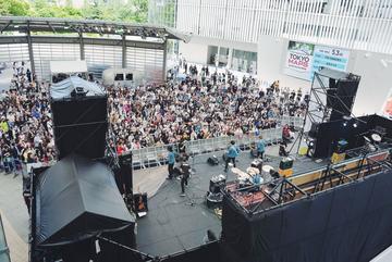 THE BAWDIES
