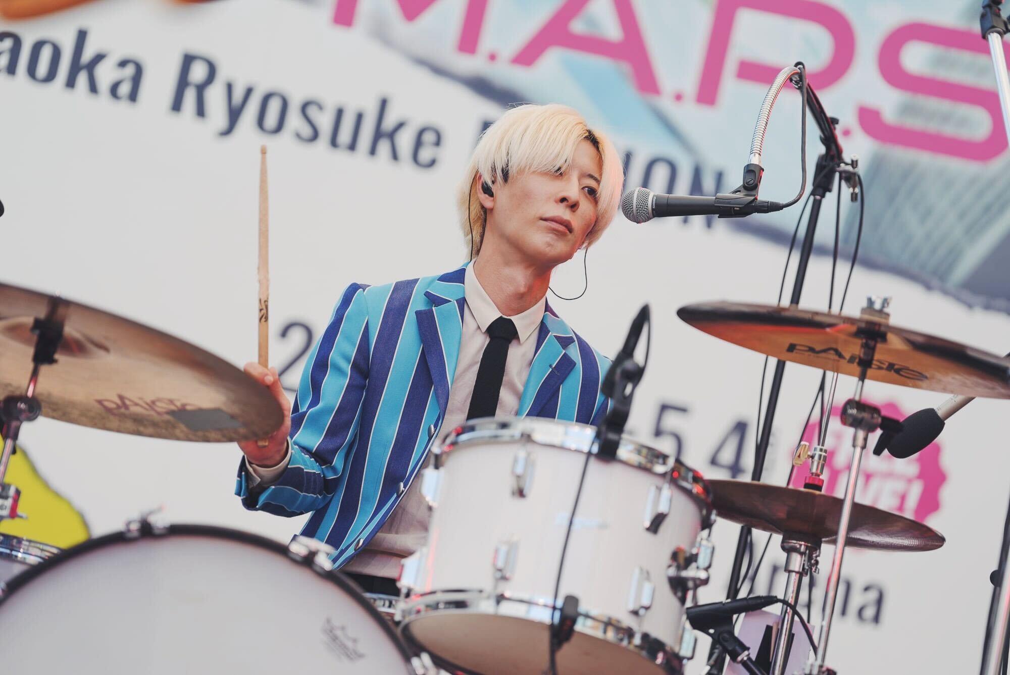 THE BAWDIES